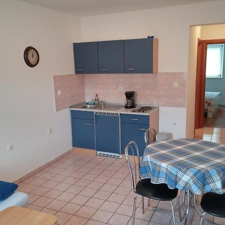 Apartments Bellus Mare Mali Lošinj Exteriör bild
